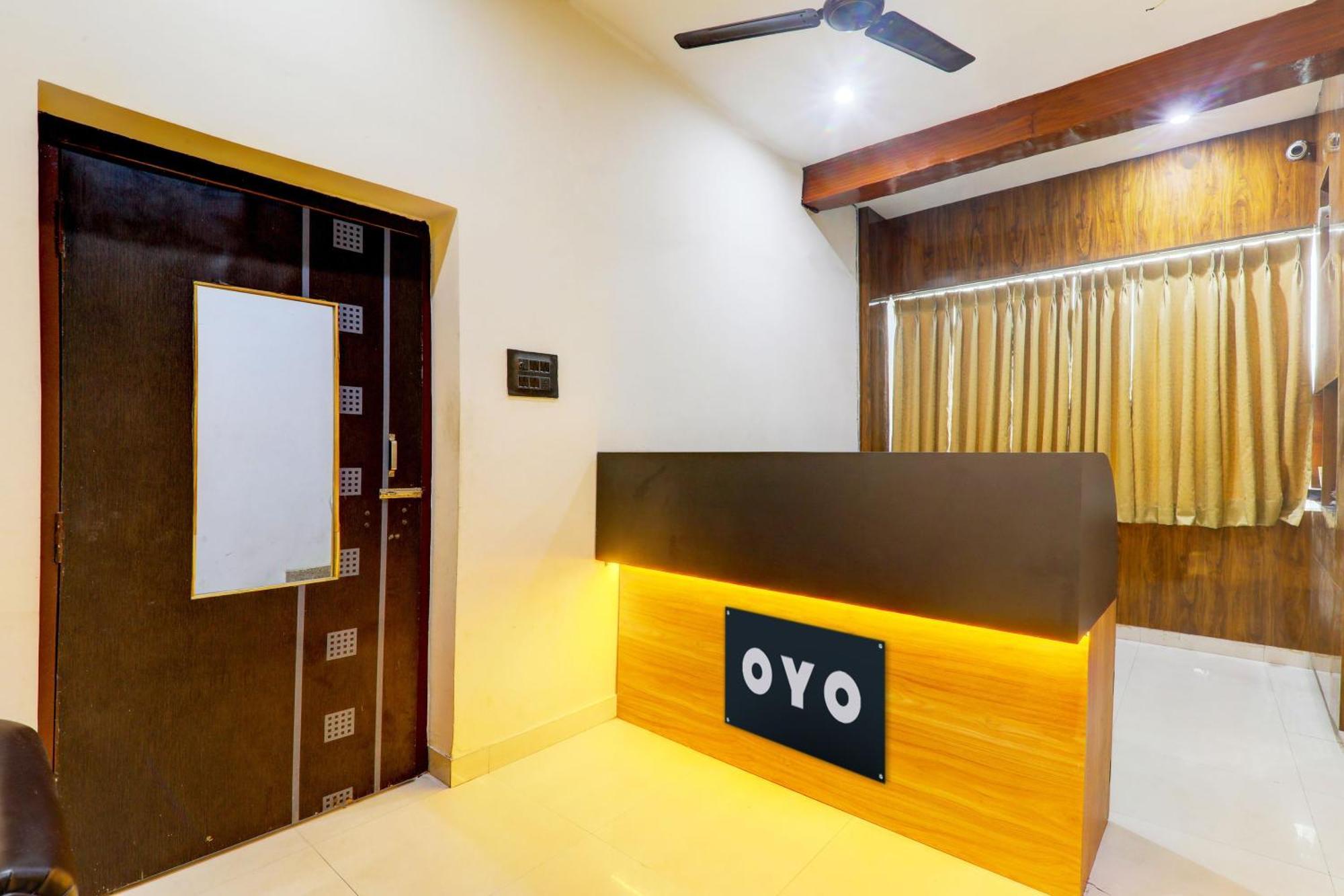 Hotel O Sr Grand Gorakhpur Esterno foto